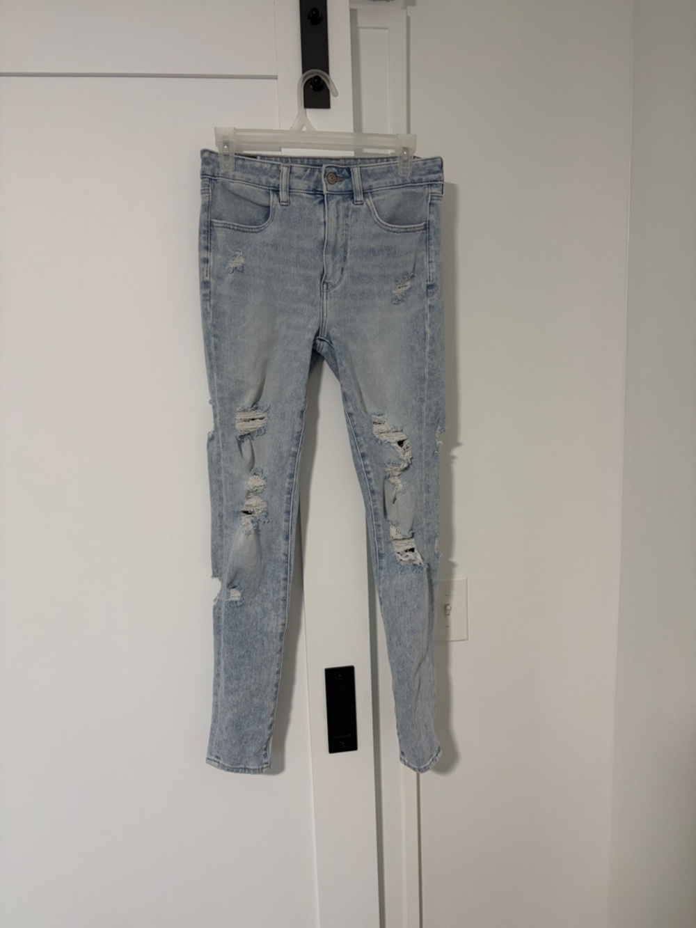 American Eagle Outfitters Light Blue Ripped Skinny Jeans